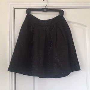 New York & Company pleated skirt w pockets